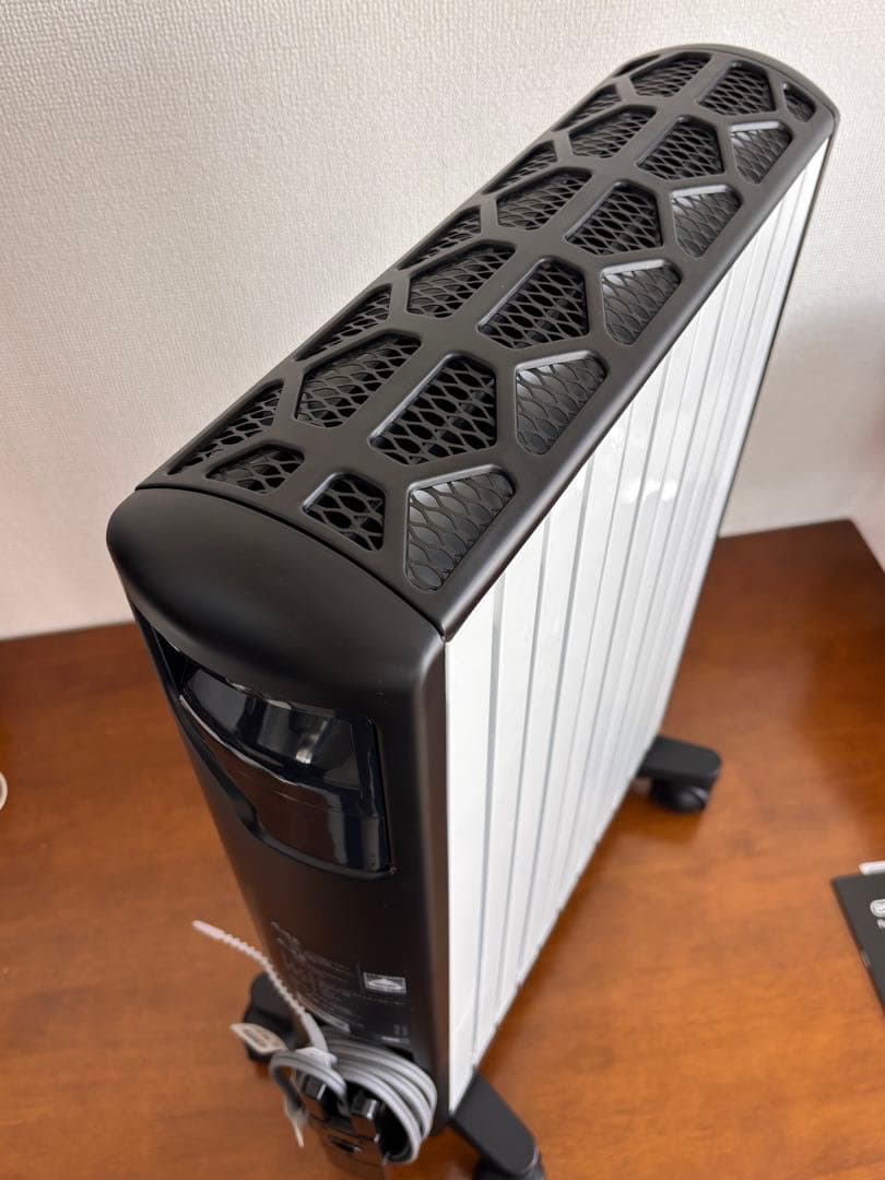 【美品】MDHU15-BK デロンギ　マルチダイナミックヒーター