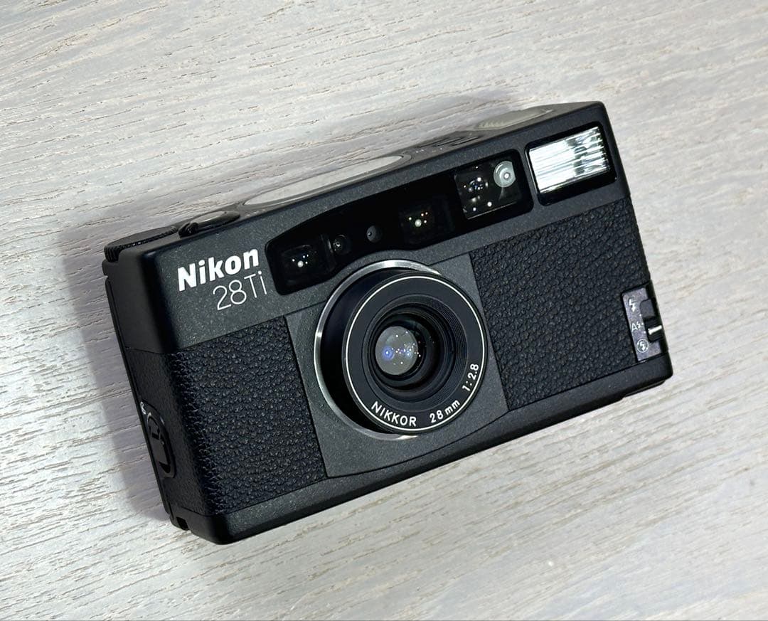ニコン 28Ti Nikon 28Ti コンパクトフィルムカメラ