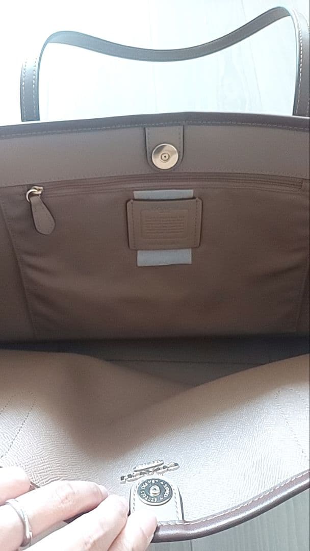 コーチ トートバッグ ベージュ