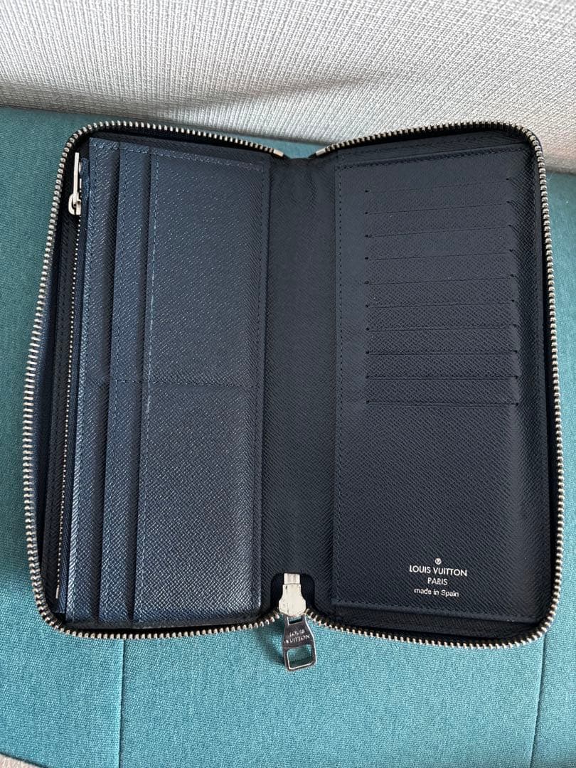 ルイヴィトン タイガ ヴェルティカル 長財布 オセアン ジッピー　M32837