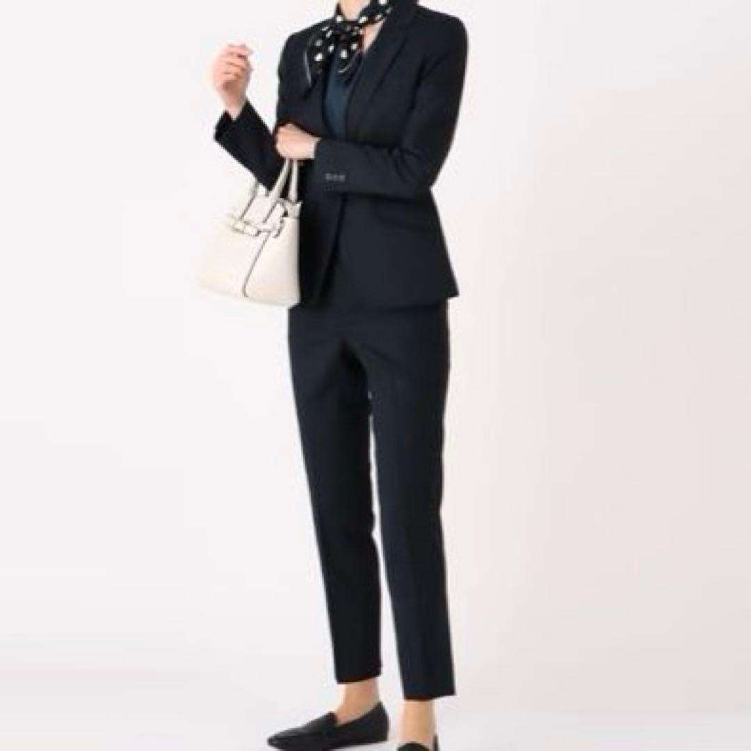 HILTON ネイビーパンツスーツ 洋服の青山　ストレッチsuper110's