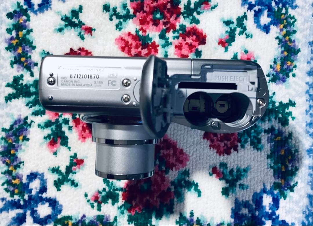 Canon Powershot A1100 IS デジカメ