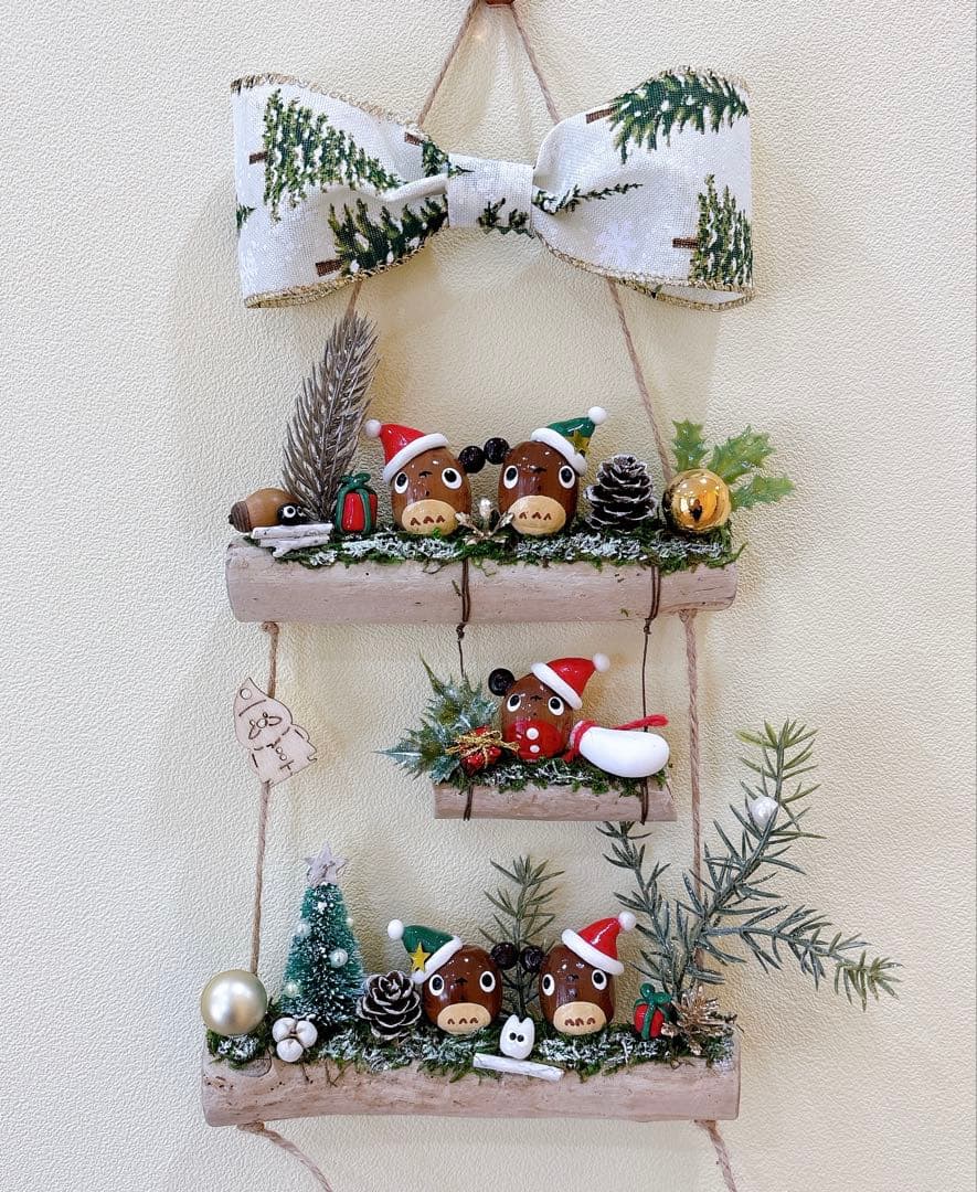 どんぐりアート　流木　オブジェ　壁掛け　クリスマス　木の実