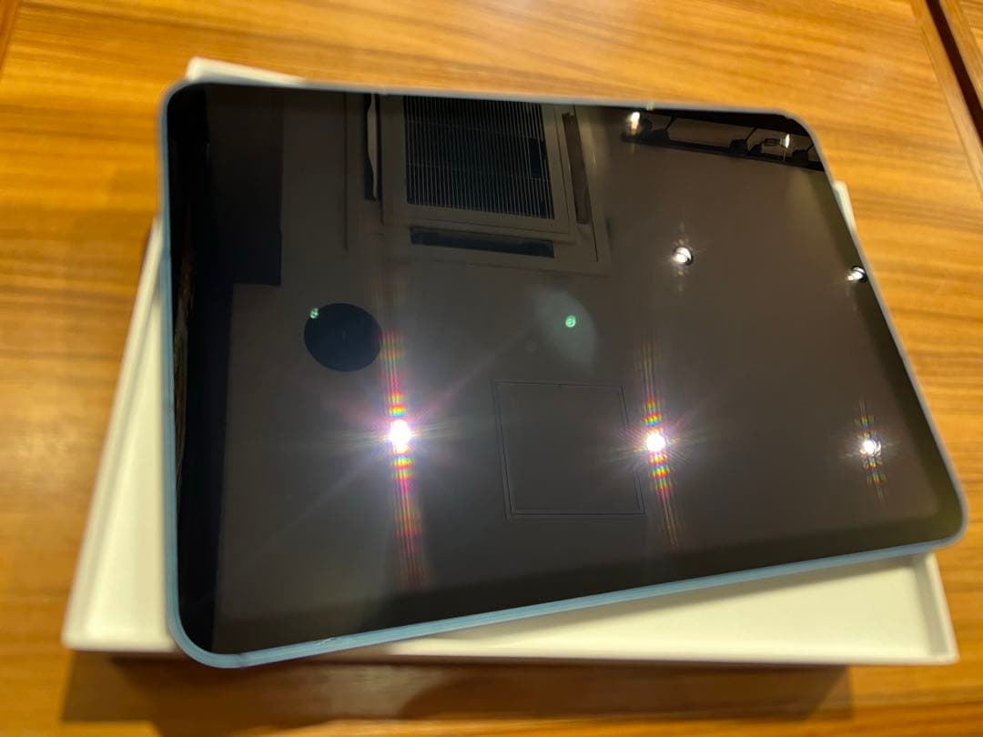 iPad 10.9インチ (第10世代) 64GB セルラー　訳あり