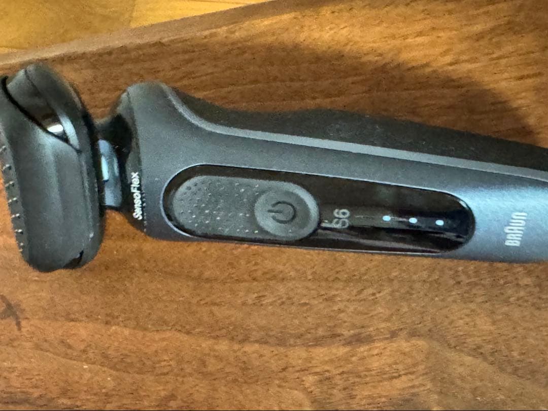 2*r様 Braun Series 6 メンズ電気シェーバー