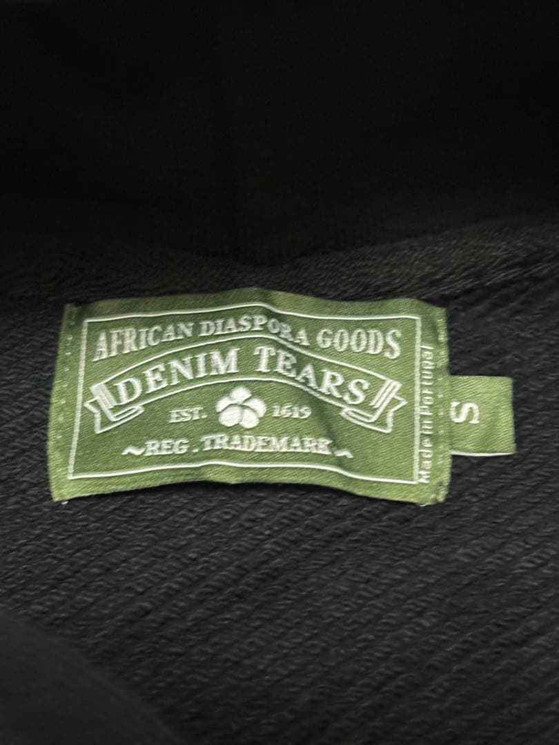 denim tears ブラック パーカー