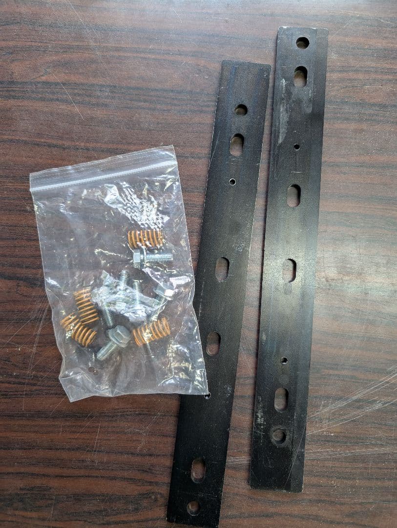 200系ハイエース　フロントシート180度回転 Tilt Swivel Seat