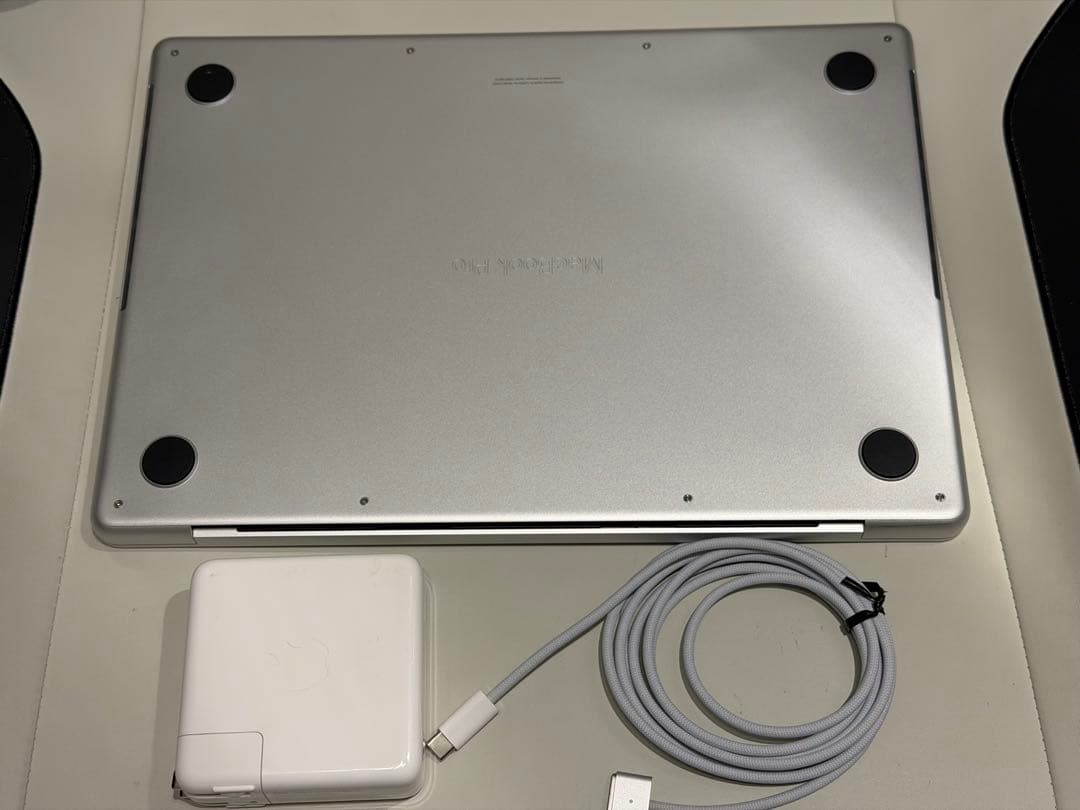 ほぼ新品Apple MacBook Pro 14 M4 Pro 48G JIS