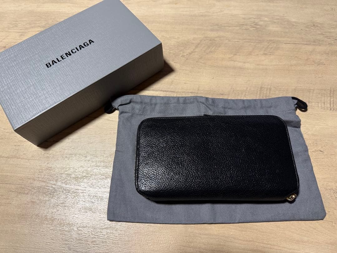 BALENCIAGA ブラック ラウンドファスナー　長財布