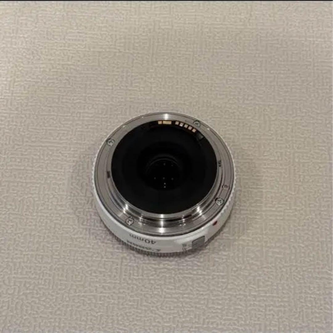 【一眼レフカメラ】Canon EOS KISS X7 ホワイト レンズ2個セット