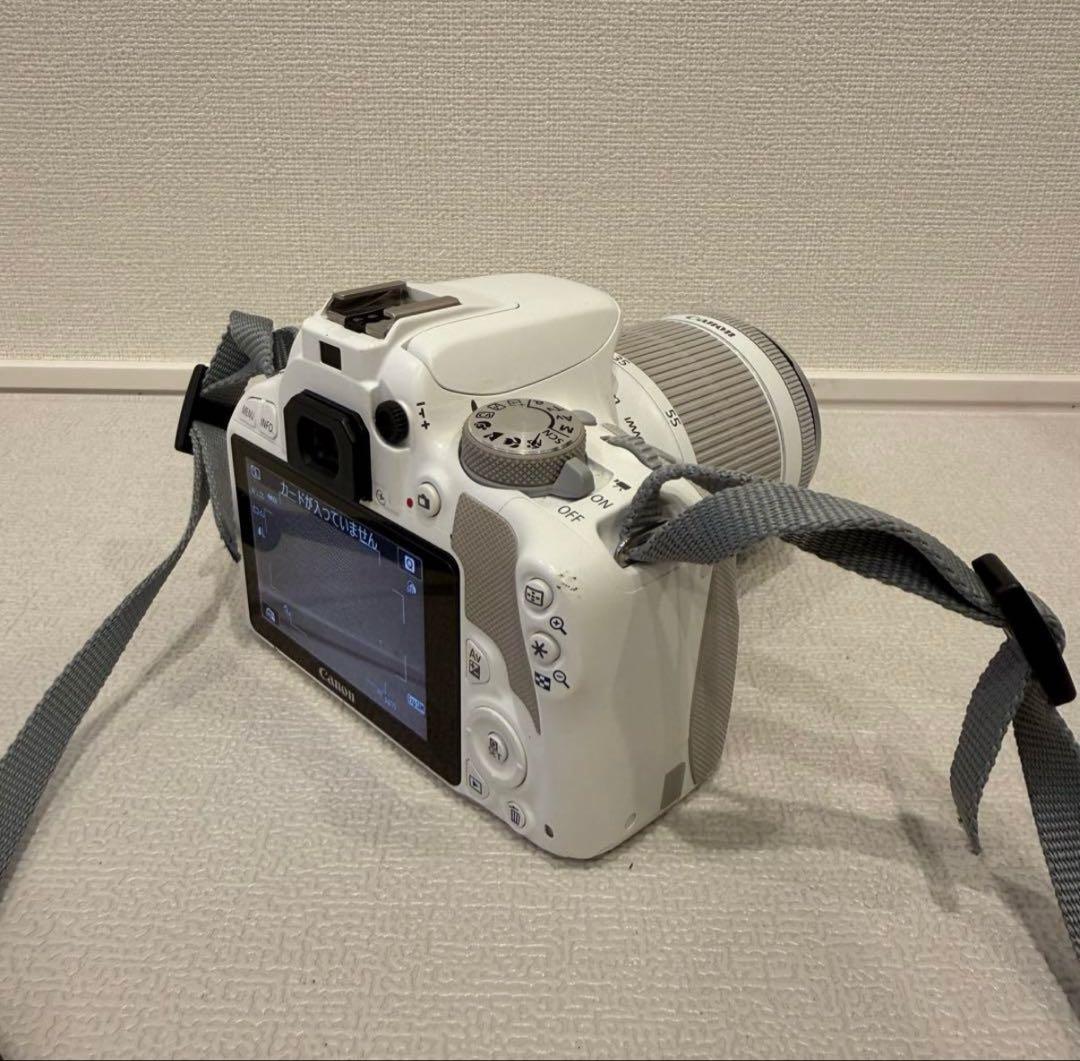 【一眼レフカメラ】Canon EOS KISS X7 ホワイト レンズ2個セット