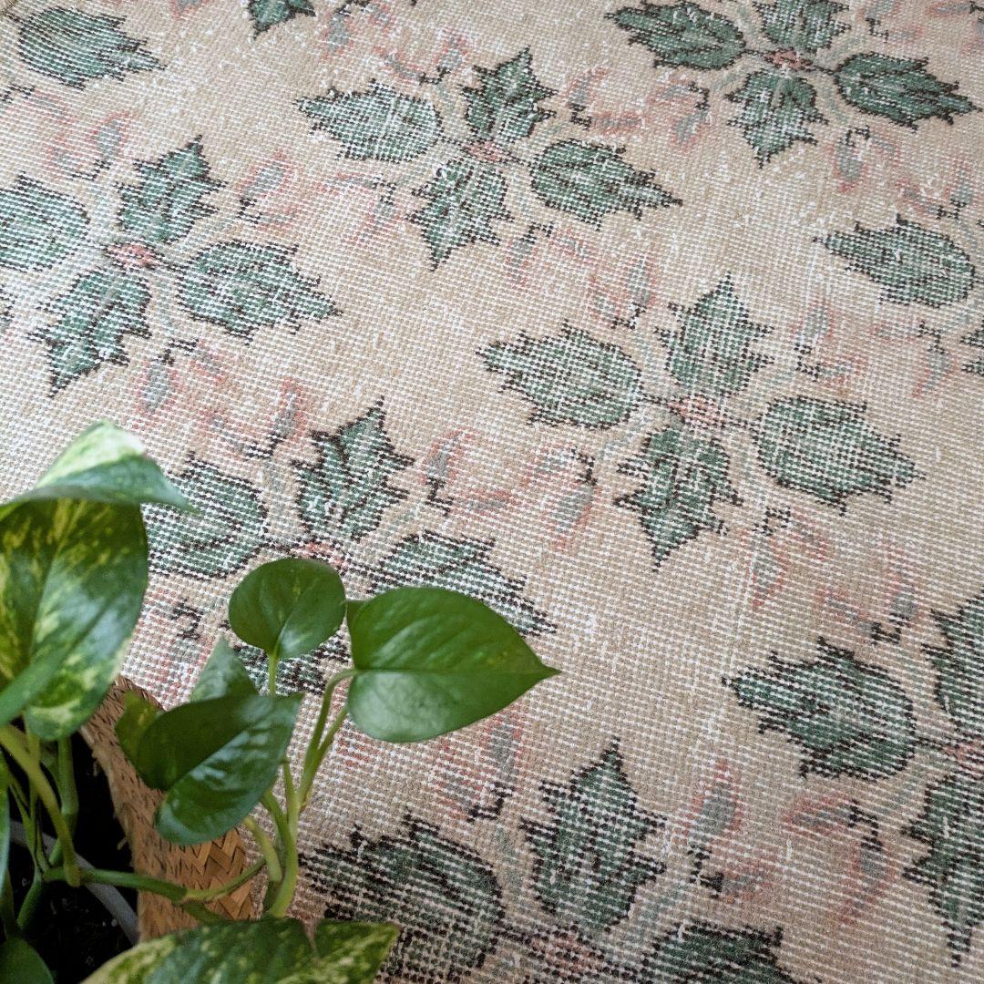 109×201 落ち着きベージュ　リーフ柄　トルコヴィンテージラグ