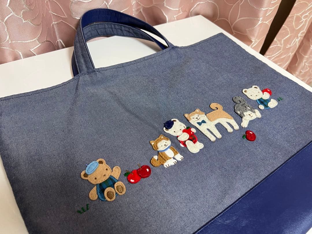 ファミリア　デニムバック　秋田犬