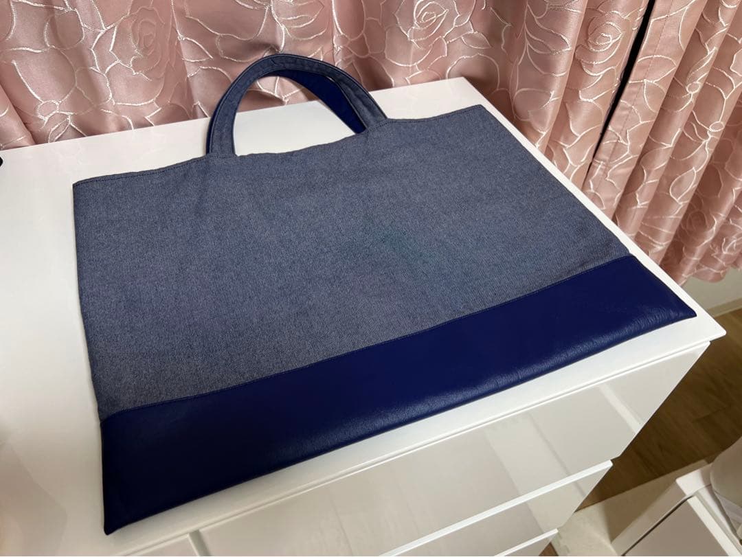 ファミリア　デニムバック　秋田犬