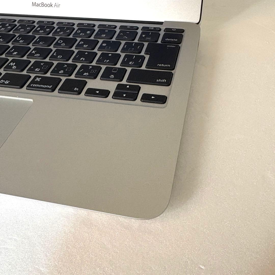 【美品】MacBook Air 11インチ　メモリ4GB 即購入OKすぐ使えます