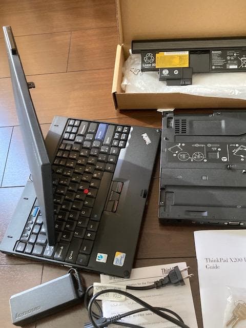 ジャンク扱い　Lenovo ThinkPad X200T＆ウルトラベース付き