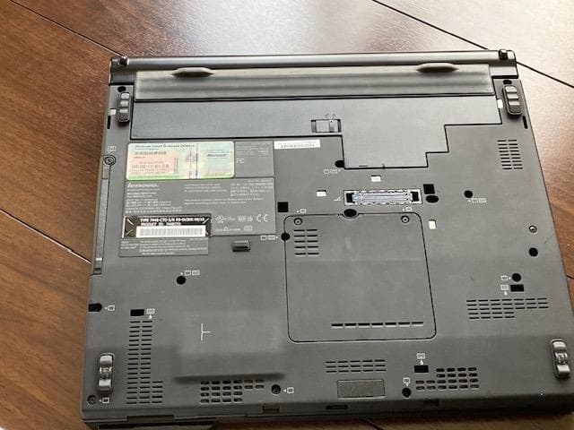 ジャンク扱い　Lenovo ThinkPad X200T＆ウルトラベース付き