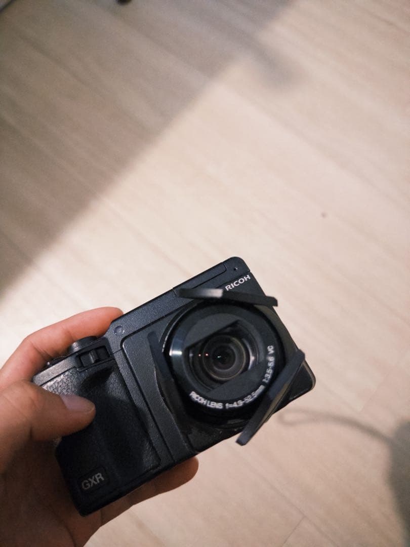 ※ aky2131 　RICOH GXR コンパクトデジタルカメラ P10