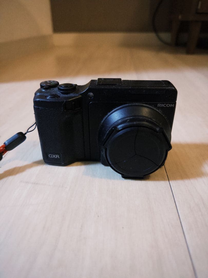 ※ aky2131 　RICOH GXR コンパクトデジタルカメラ P10