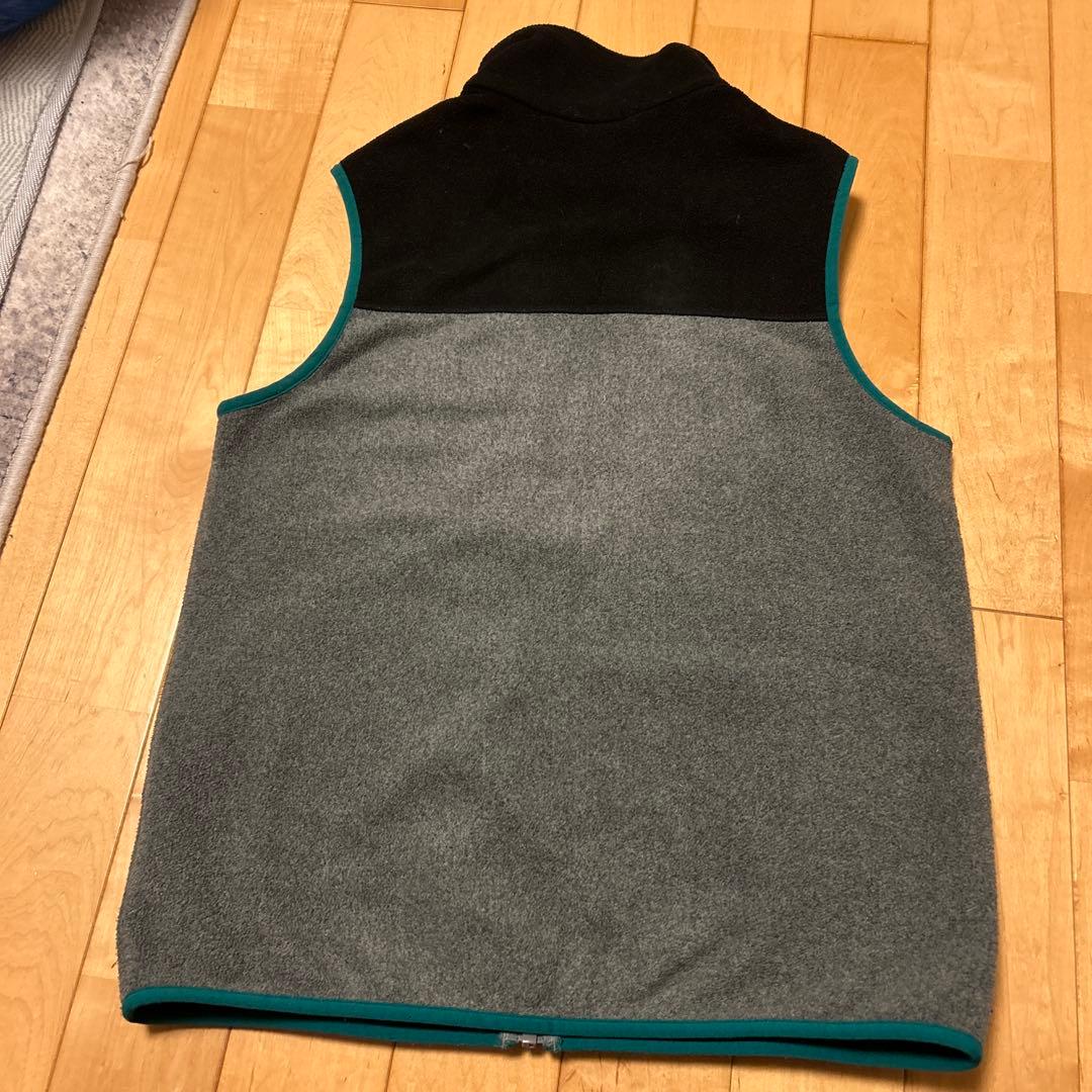 パタゴニア　シンチラベスト　メンズ　XSサイズ ブラック✖️グレー
