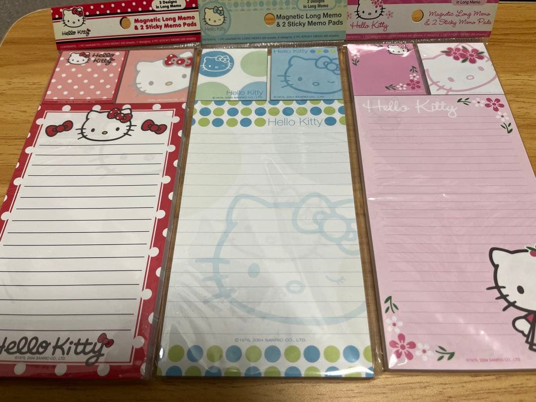 0224J 海外サンリオ　ハローキティ 付箋　3冊