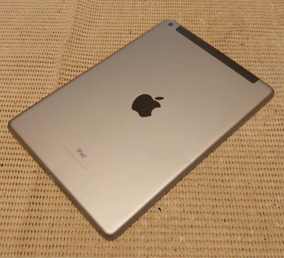 完動品SIMフリーiPad第5世代(A1823)本体32GB送料込0HLJJ