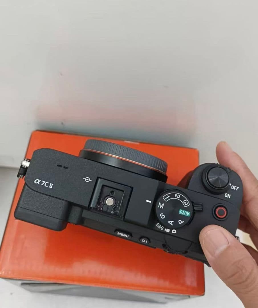 Sony ミラーレス一眼 a7cii α7c2