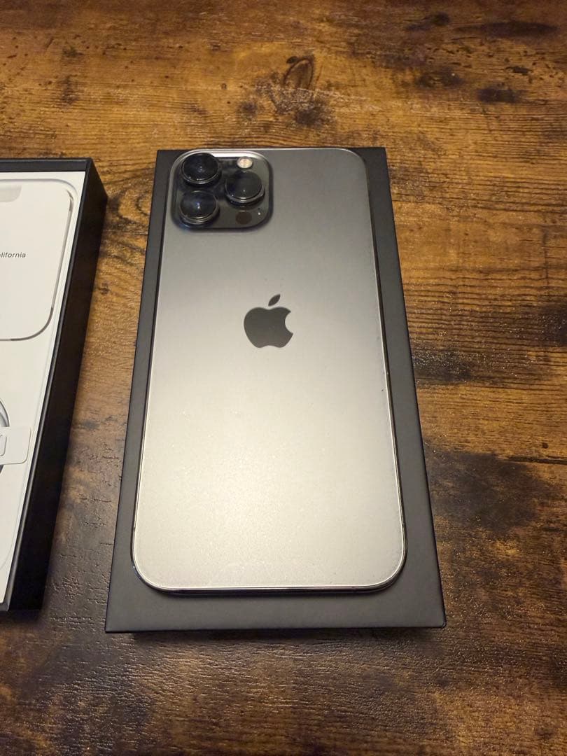 iPhone13promax 本体　512GB SIMフリー