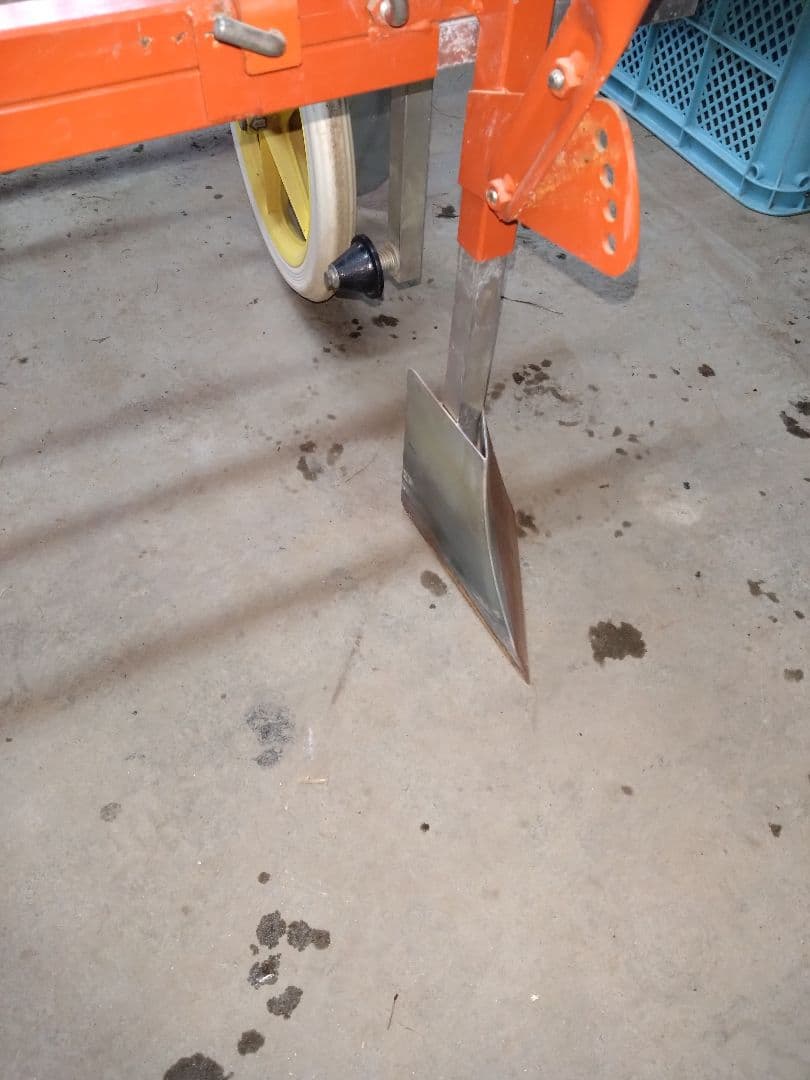 アグリテクノ矢崎　MR3 マルチャー　家庭菜園マルチ敷き　手動機械