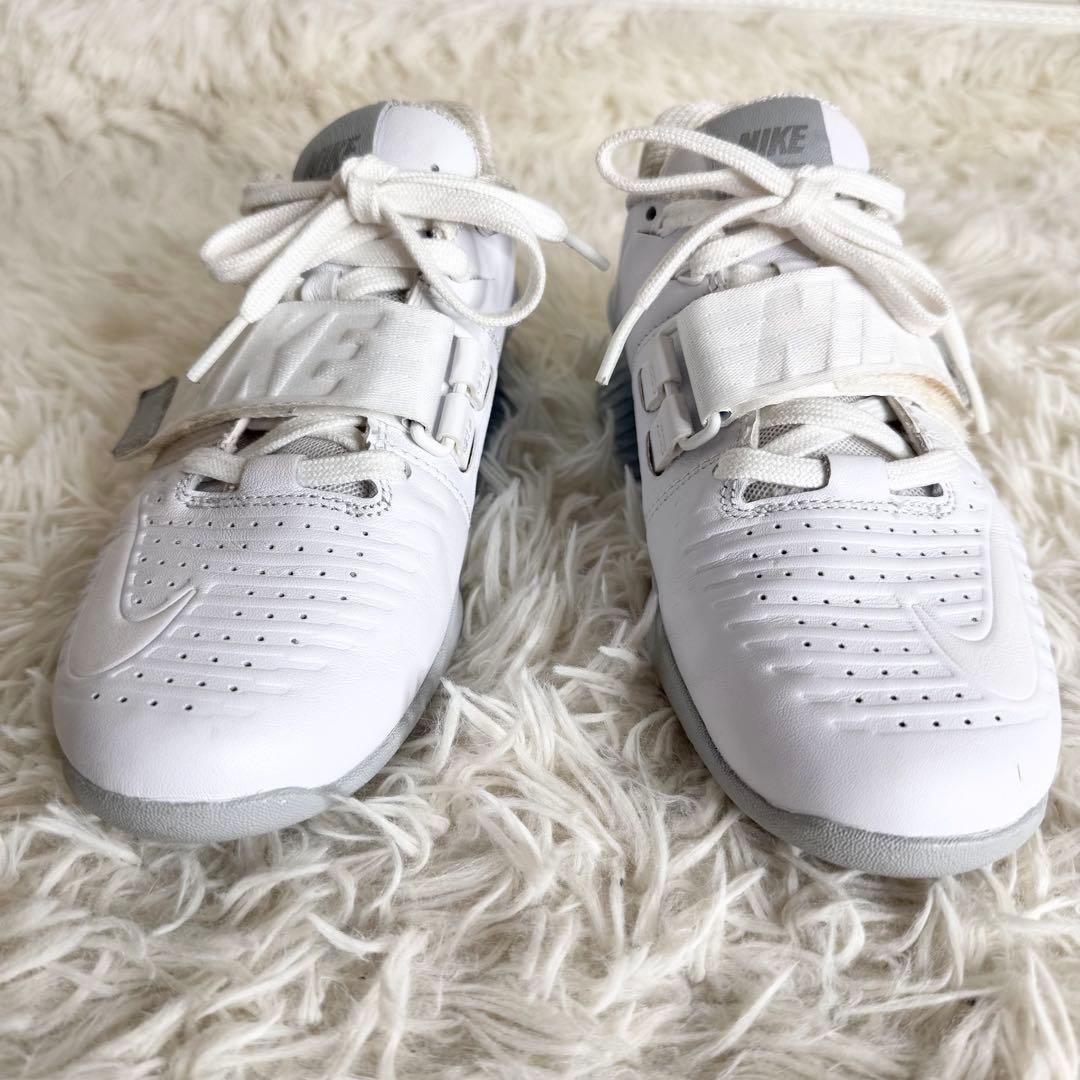 NIKEナイキ ロマレオス 3 ウェイトリフティングシューズ 23.5