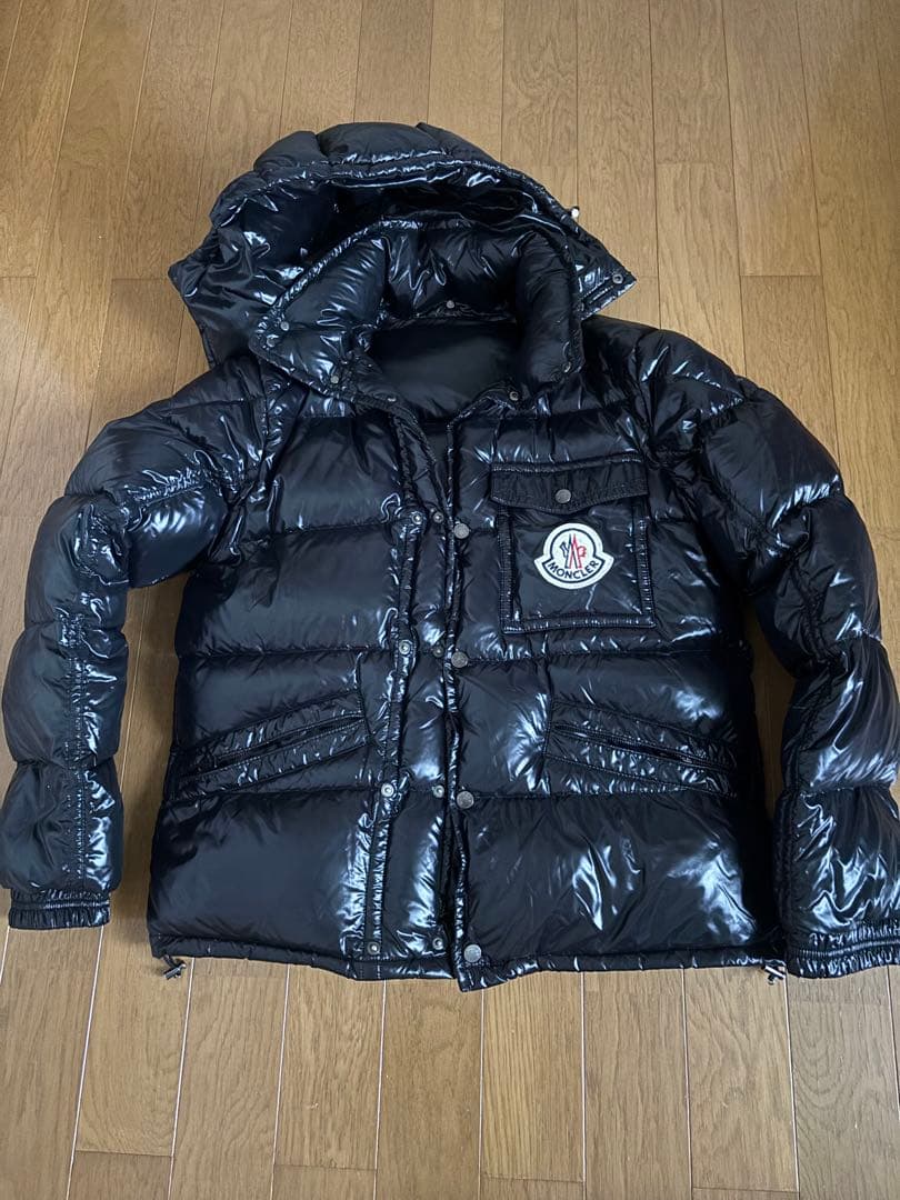 Moncler K2 モンクレール黒 ダウンジャケット フード付き