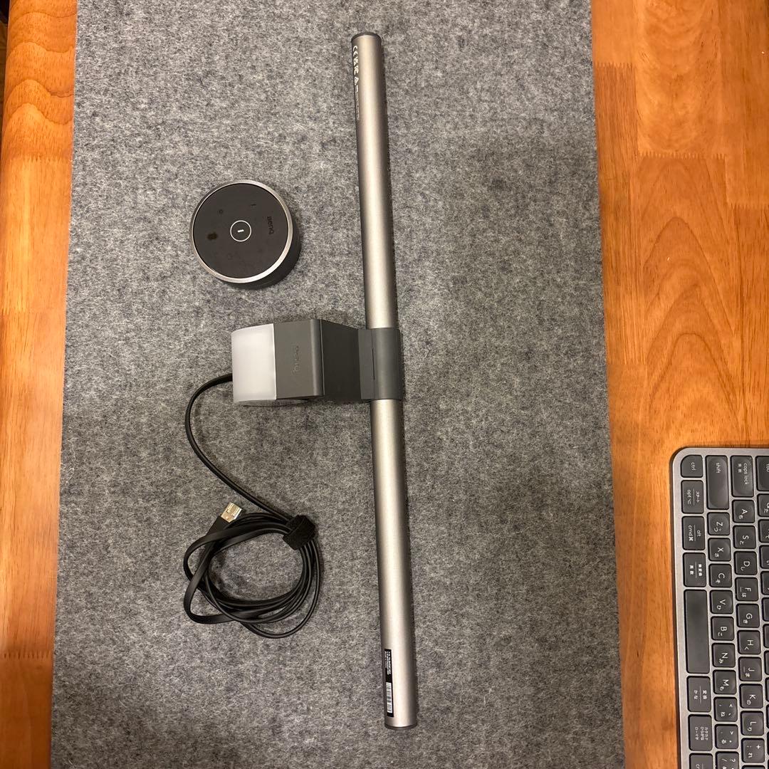 n*e様 BenQ ScreenBar Halo モニターライト スクリーンバー