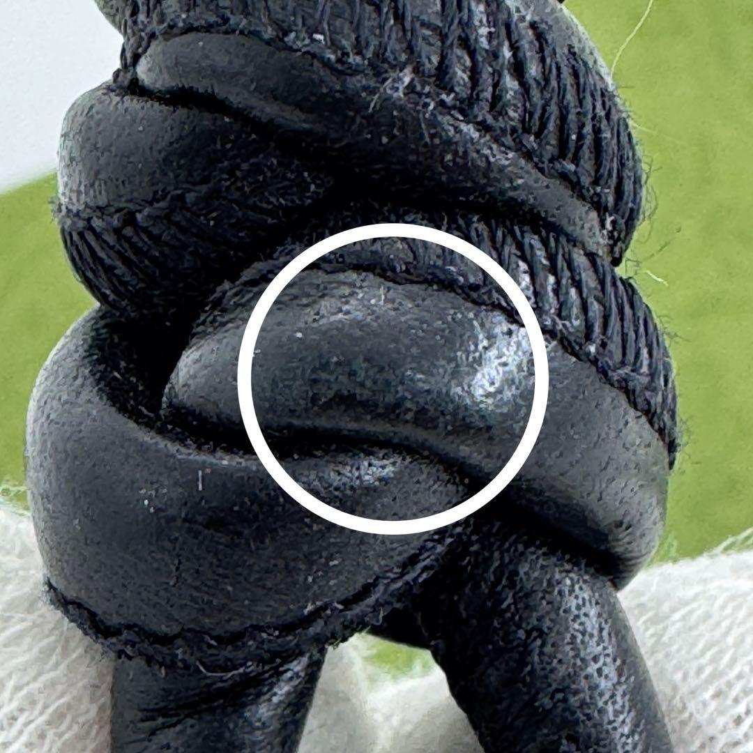 ボッテガヴェネタ トライアングル キーリング 黒 076012