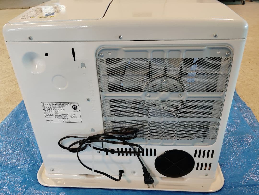 【美品】コロナ　石油ファンヒーター　KCF−GW4620BY ホワイト