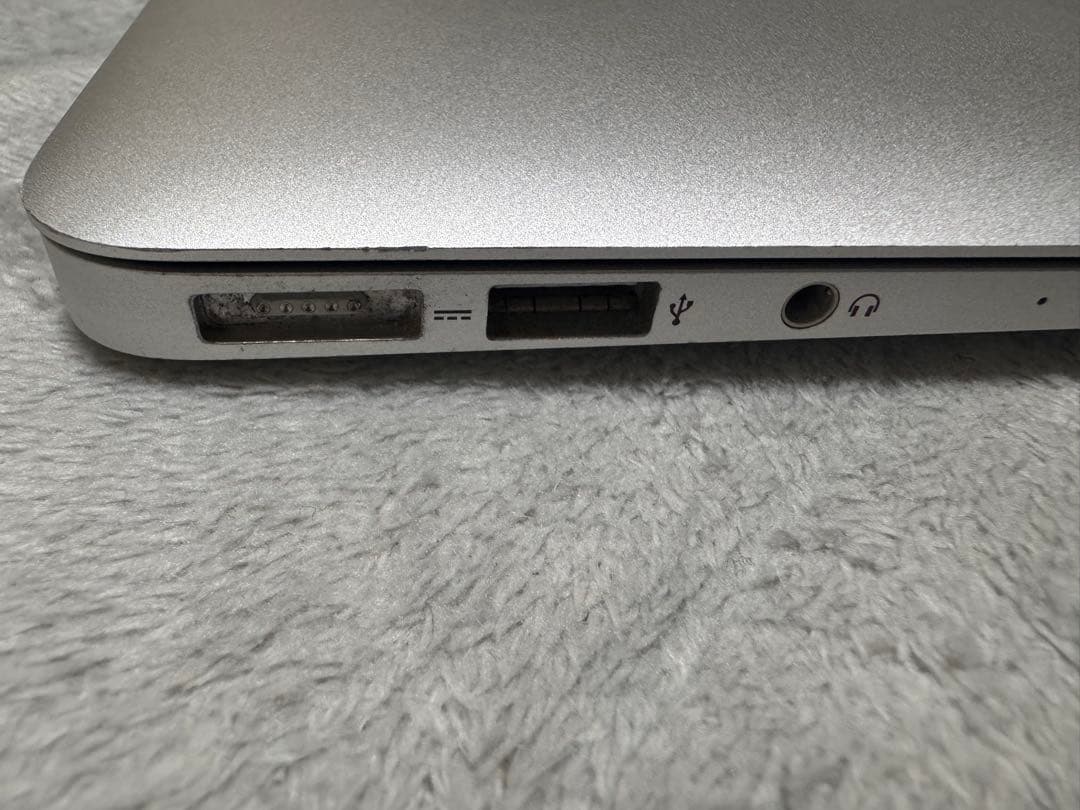 MacBook本体 Apple MacBook Air A1466