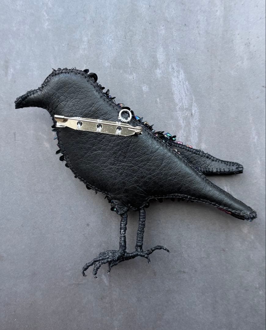 【ハシブトガラス】ビーズ刺繍ブローチバッグチャーム