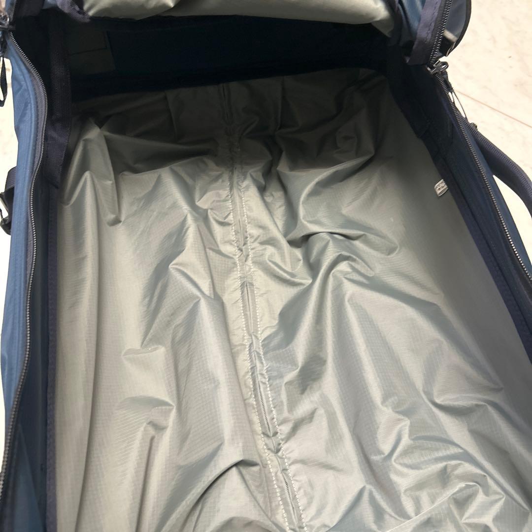 一度使用のみ　mont-bell ウィリーバッグ 40L ネイビー　説明書付