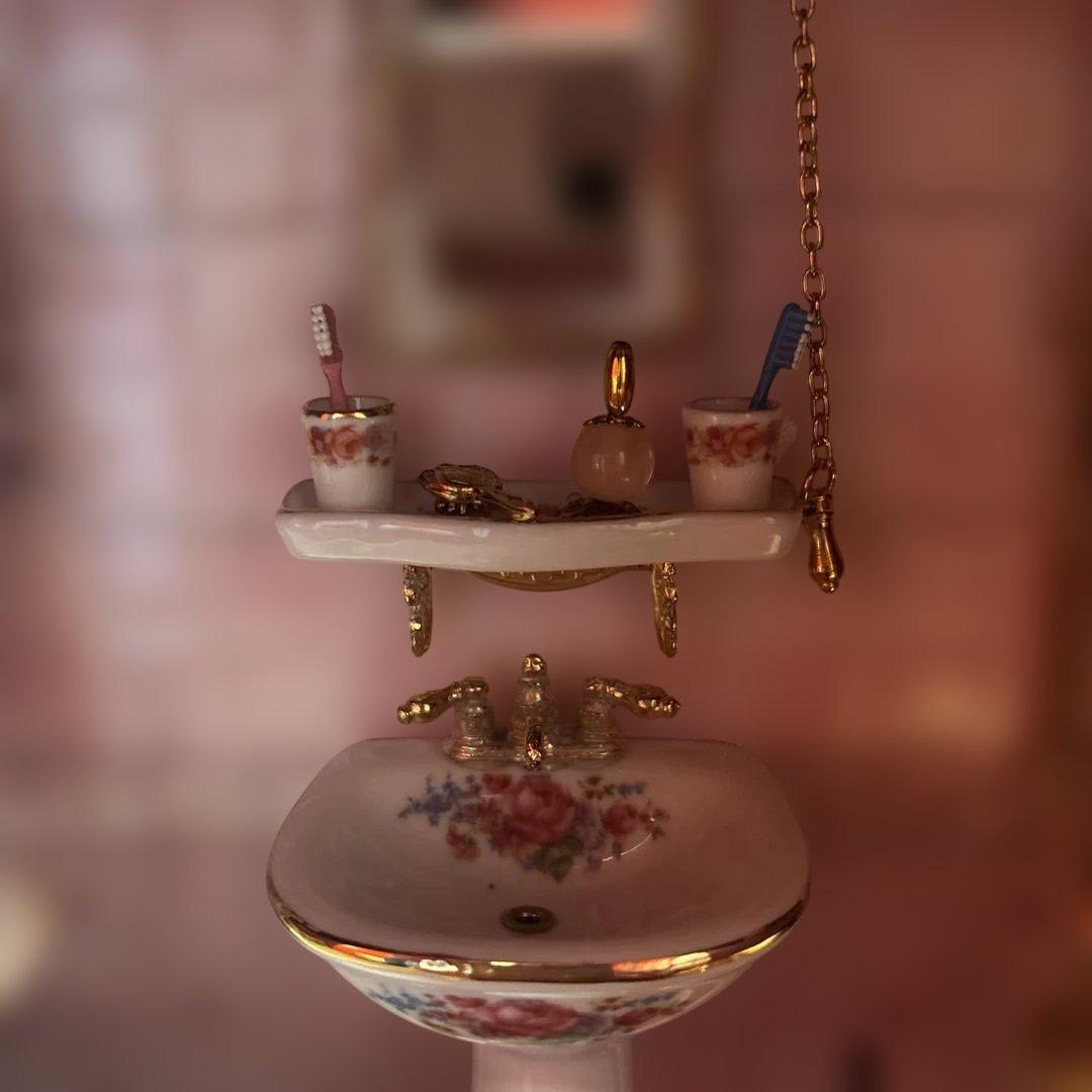 ヨッシーヨッシー ロイターポーセリン　ドールハウス