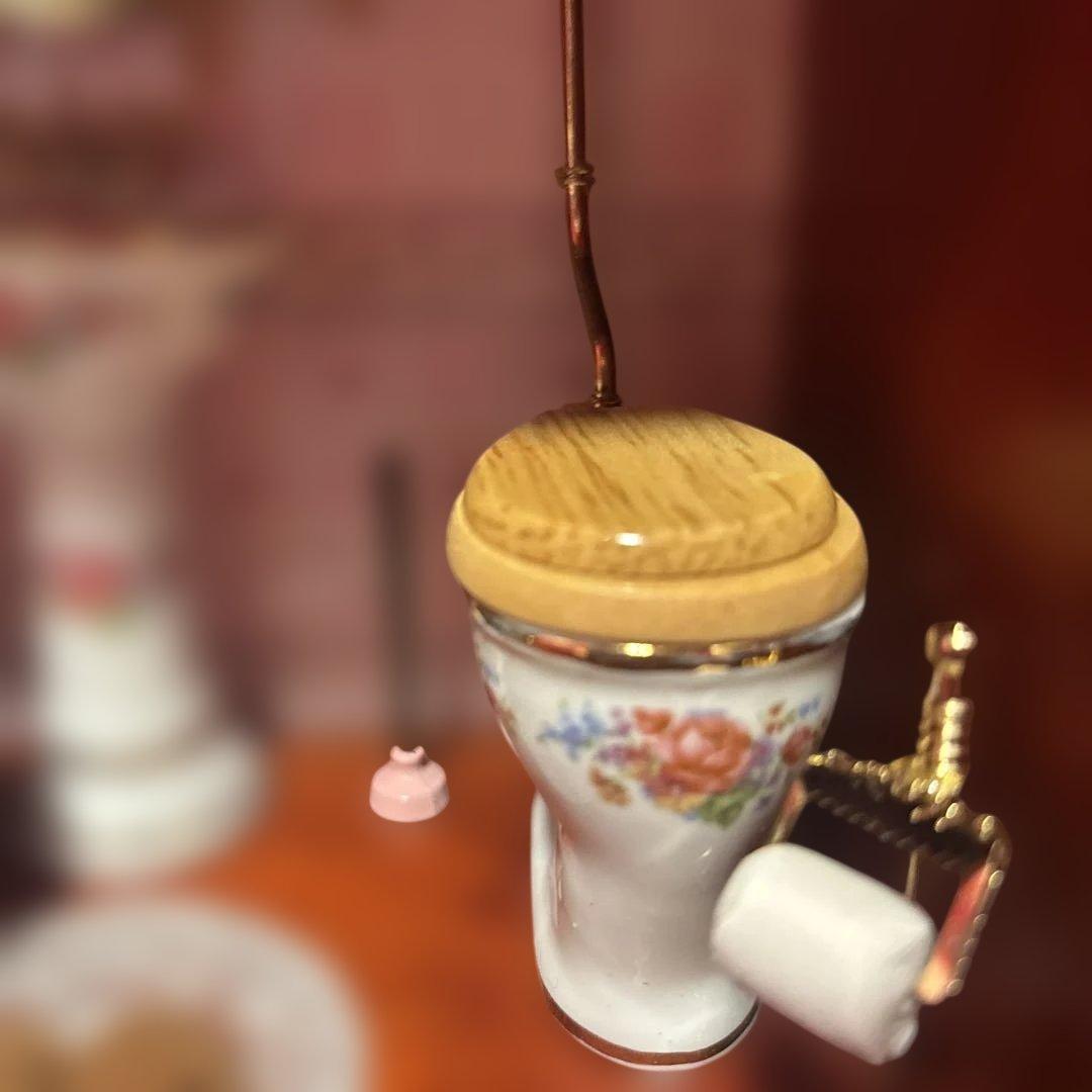 ヨッシーヨッシー ロイターポーセリン　ドールハウス