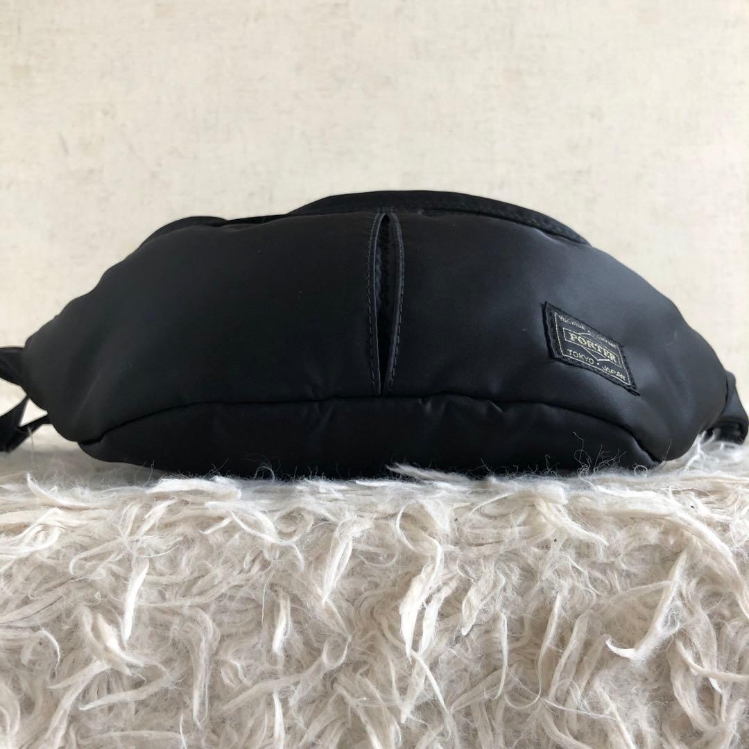 【ほぼ未使用 現行】ポーター　吉田カバン　ボディバッグ　黒　タンカー