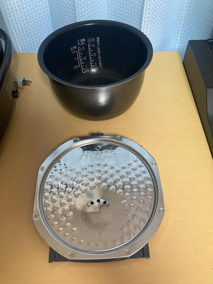 ★美品★ZOJIRUSHI NW-VA10型 IH炊飯ジャー19年製 1,0L