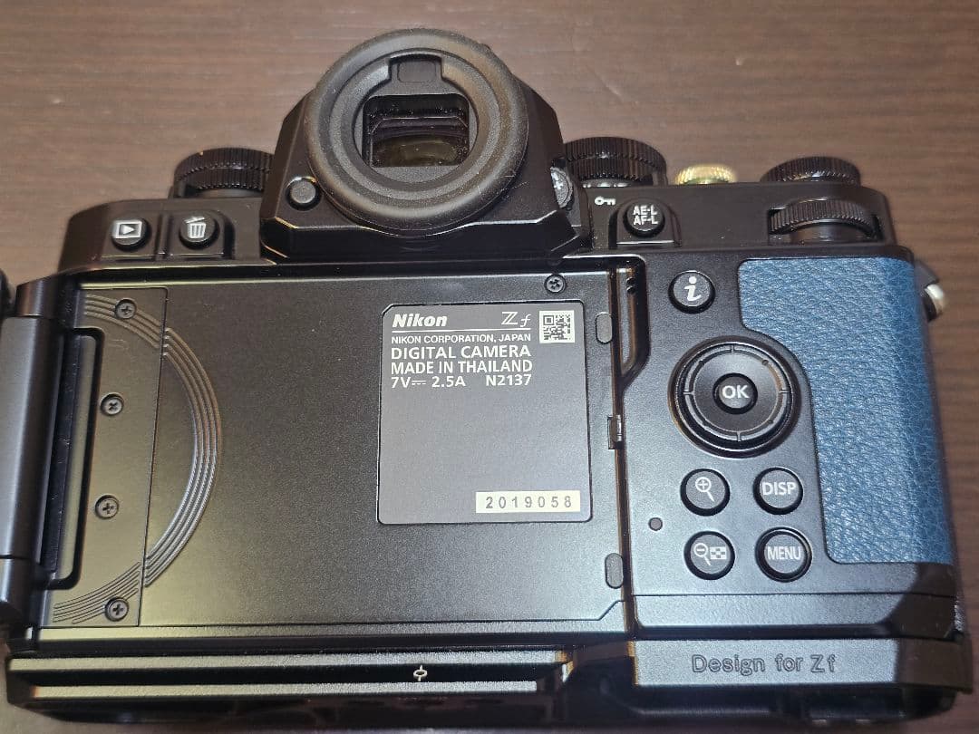 【最終価格】Nikon Zf インディゴブルー