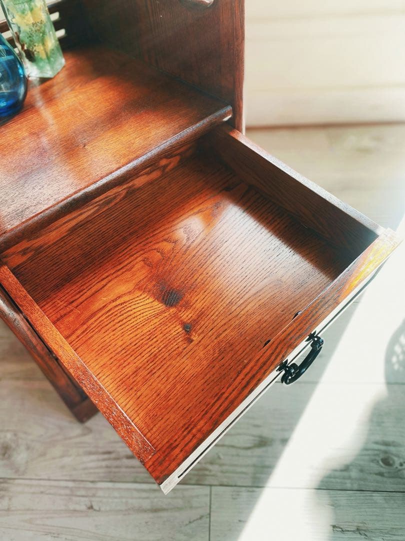 アンティーク　本棚　ケヤキ　箪笥　インテリア　昭和　レトロポップ　美品　無垢