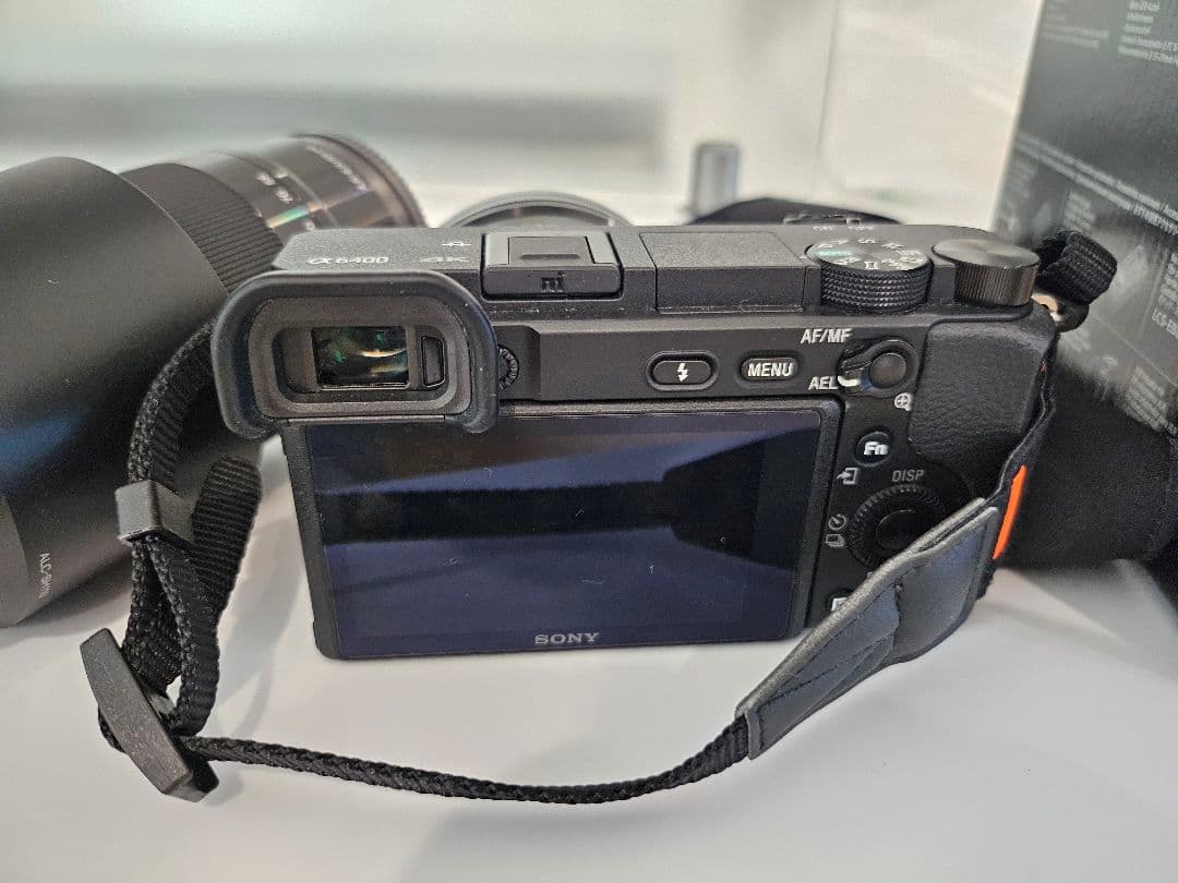SONY　α6400 ミラーレス一眼カメラ