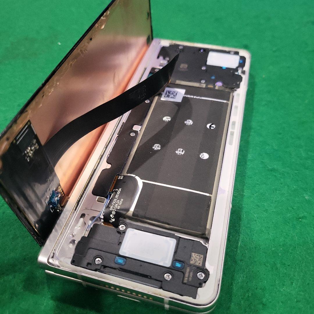 Samsung Galaxy Z Fold 3 シルバー 本体　ジャンク