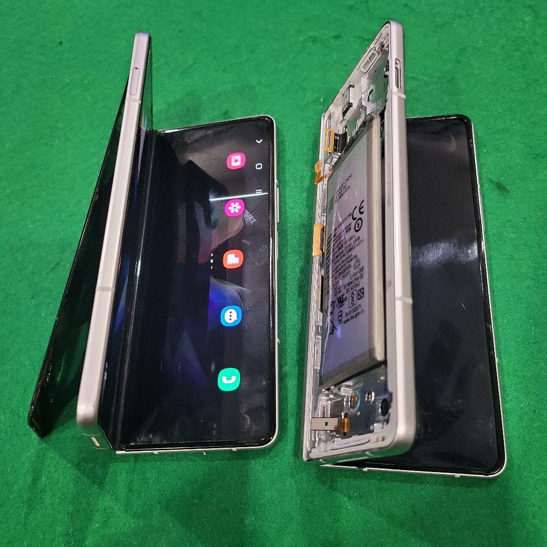 Samsung Galaxy Z Fold 3 シルバー 本体　ジャンク