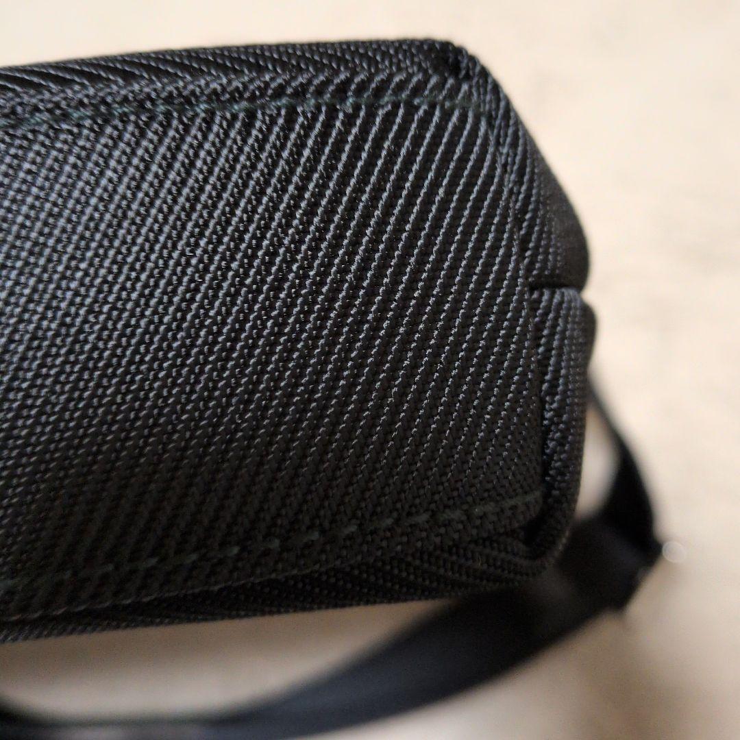 バリー　メンズショルダーバッグ　黒