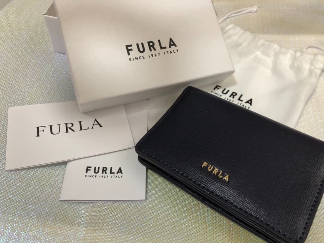 【値下げ中】FURLA フルラ　カードケース　名刺入れ