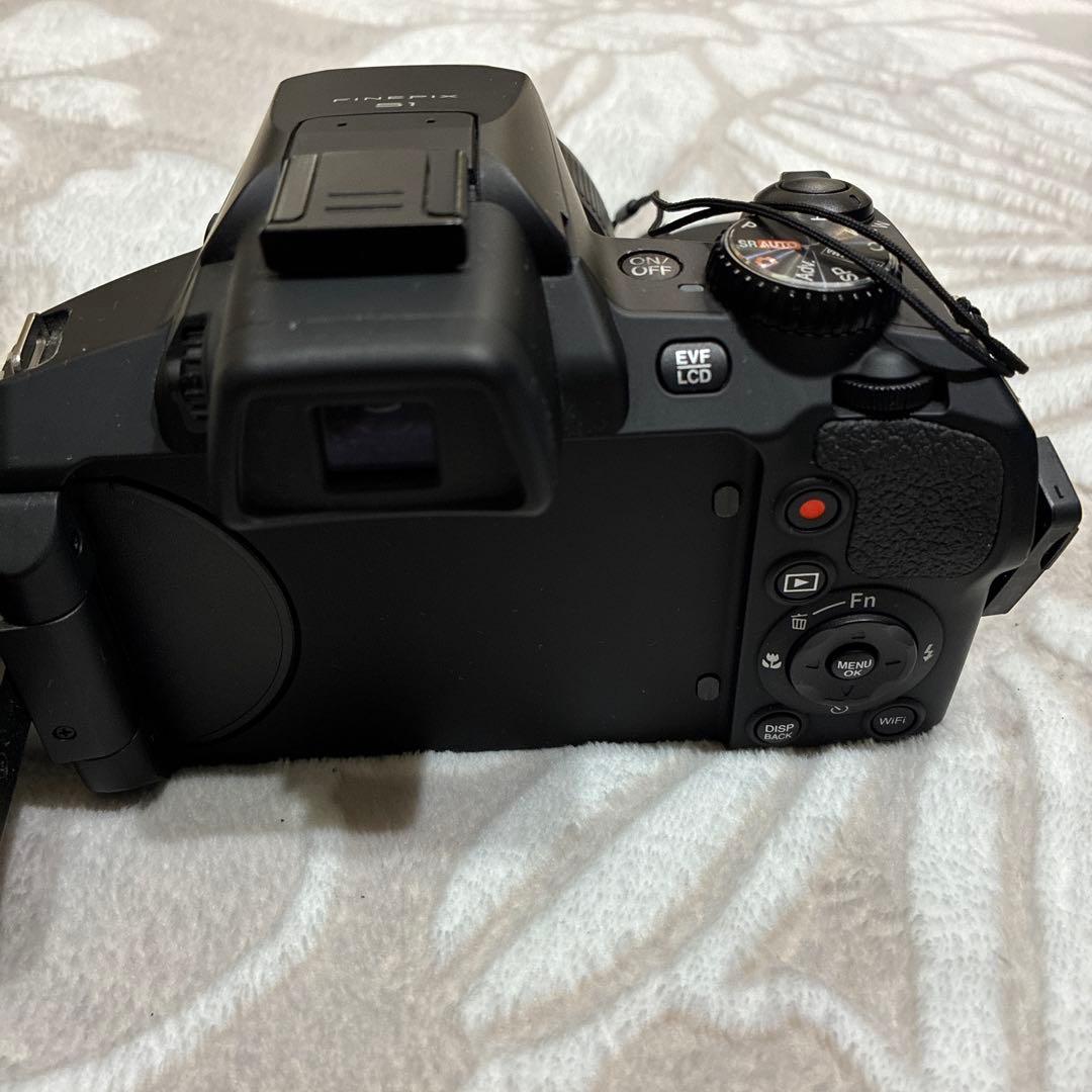 美品　50倍ズーム　FUJIFILM FinePix（ファインピックス） S1