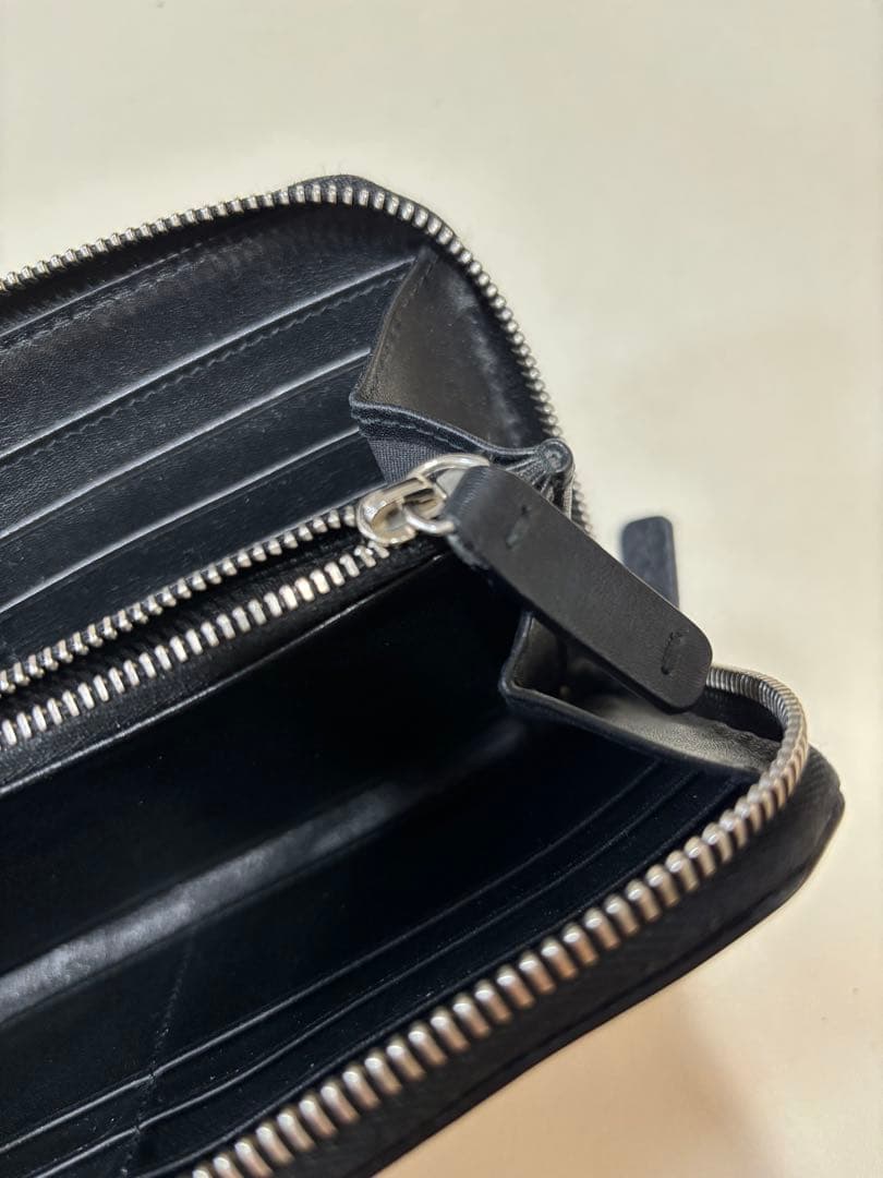 ジミーチュウ 長財布 ラウンドファスナー エンボス スター ブラック